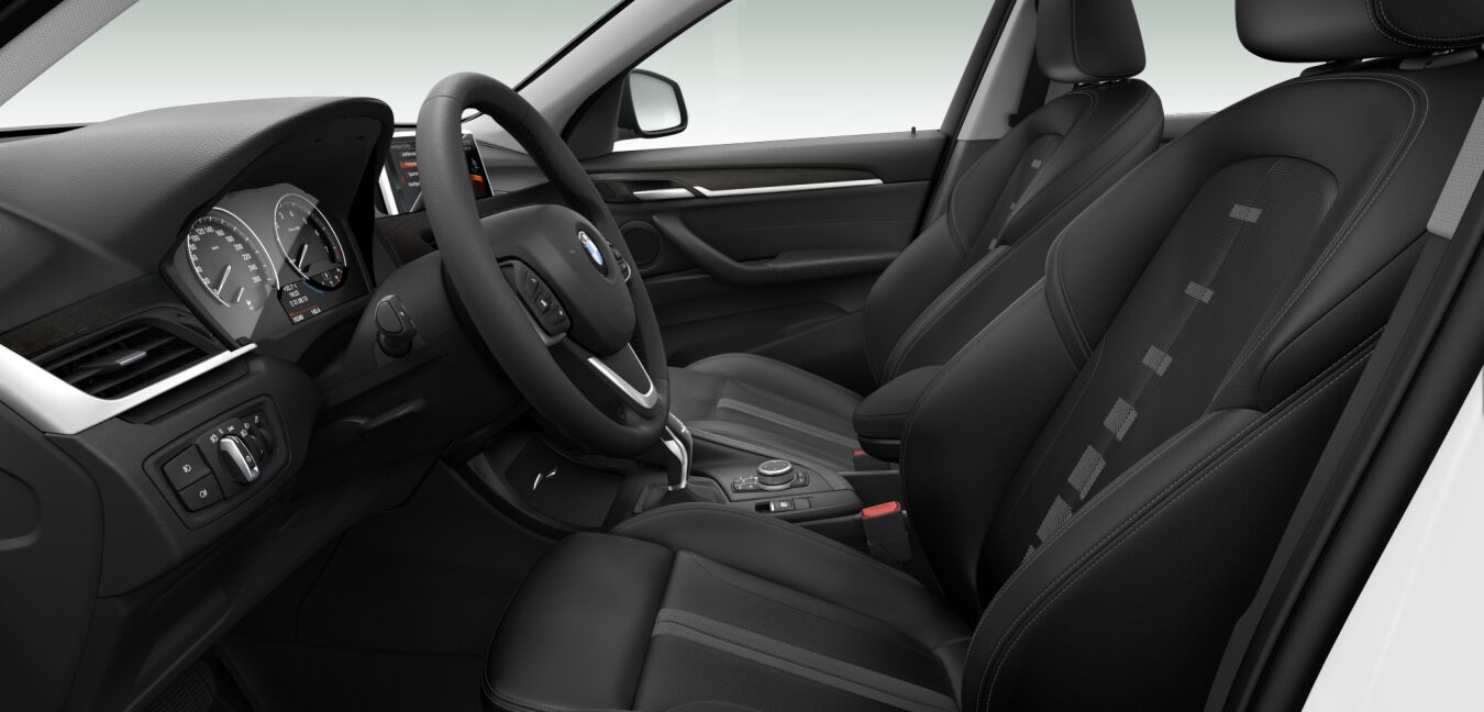 BMW BMW X im Innenraum seitlich BMW BMW X im Innenraum seitlich
