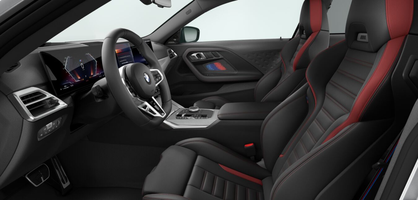 BMW BMW 2er im Innenraum seitlich BMW BMW 2er im Innenraum seitlich