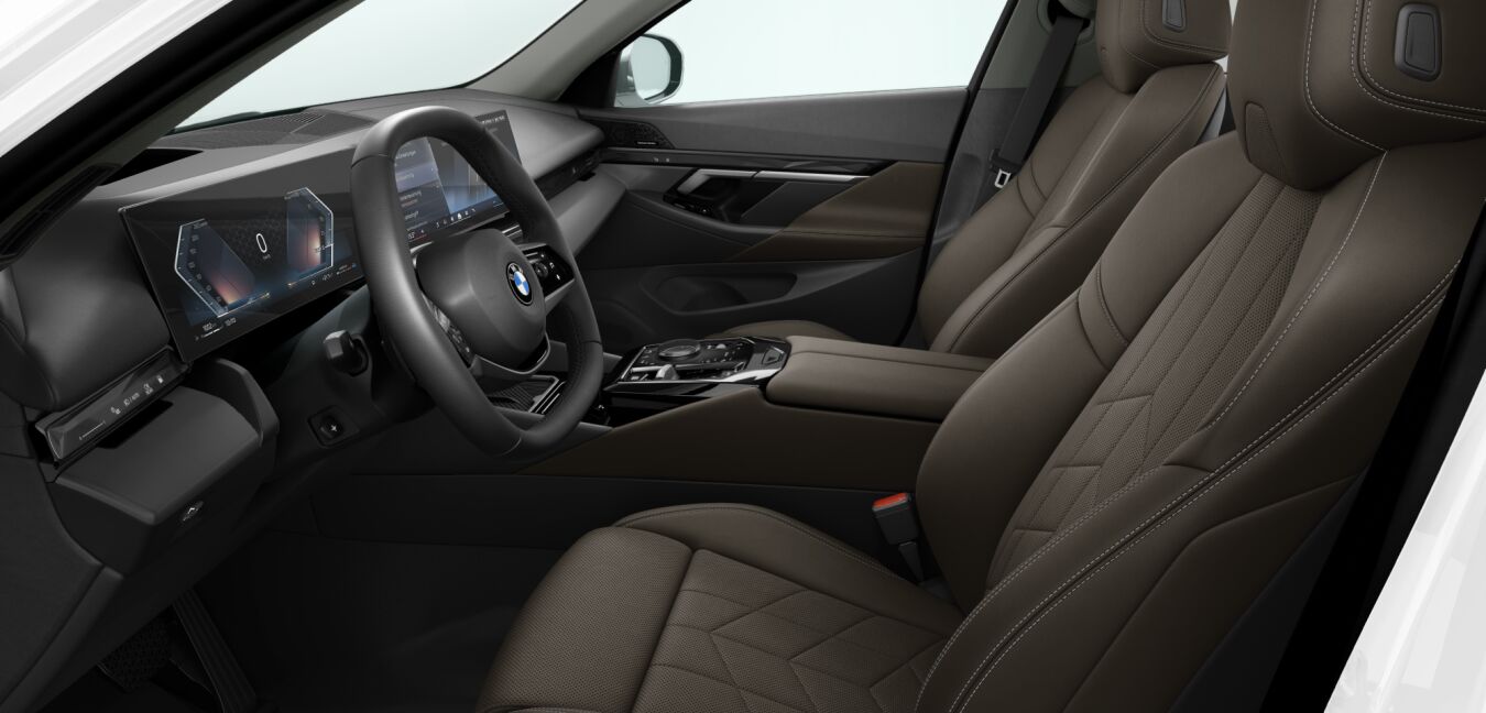 BMW BMW 5er im Innenraum seitlich BMW BMW 5er im Innenraum seitlich