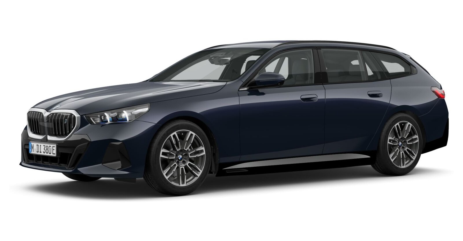 BMW i5 eDrive40 Touring in Schwarz von vorne BMW i5 eDrive40 Touring in Schwarz von vorne