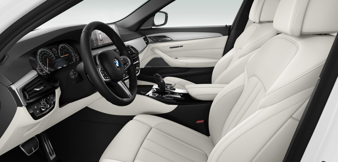 BMW BMW 5er im Innenraum seitlich BMW BMW 5er im Innenraum seitlich