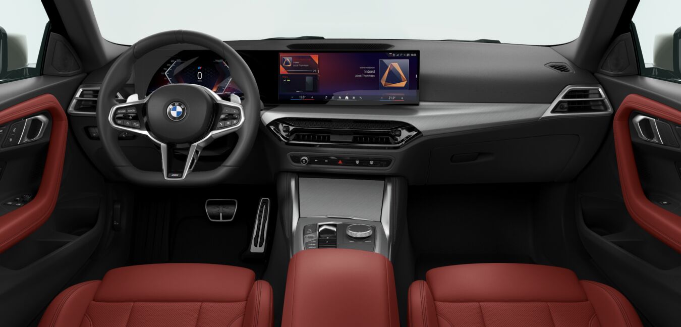 BMW BMW 2er im Innenraum von vorne BMW BMW 2er im Innenraum von vorne