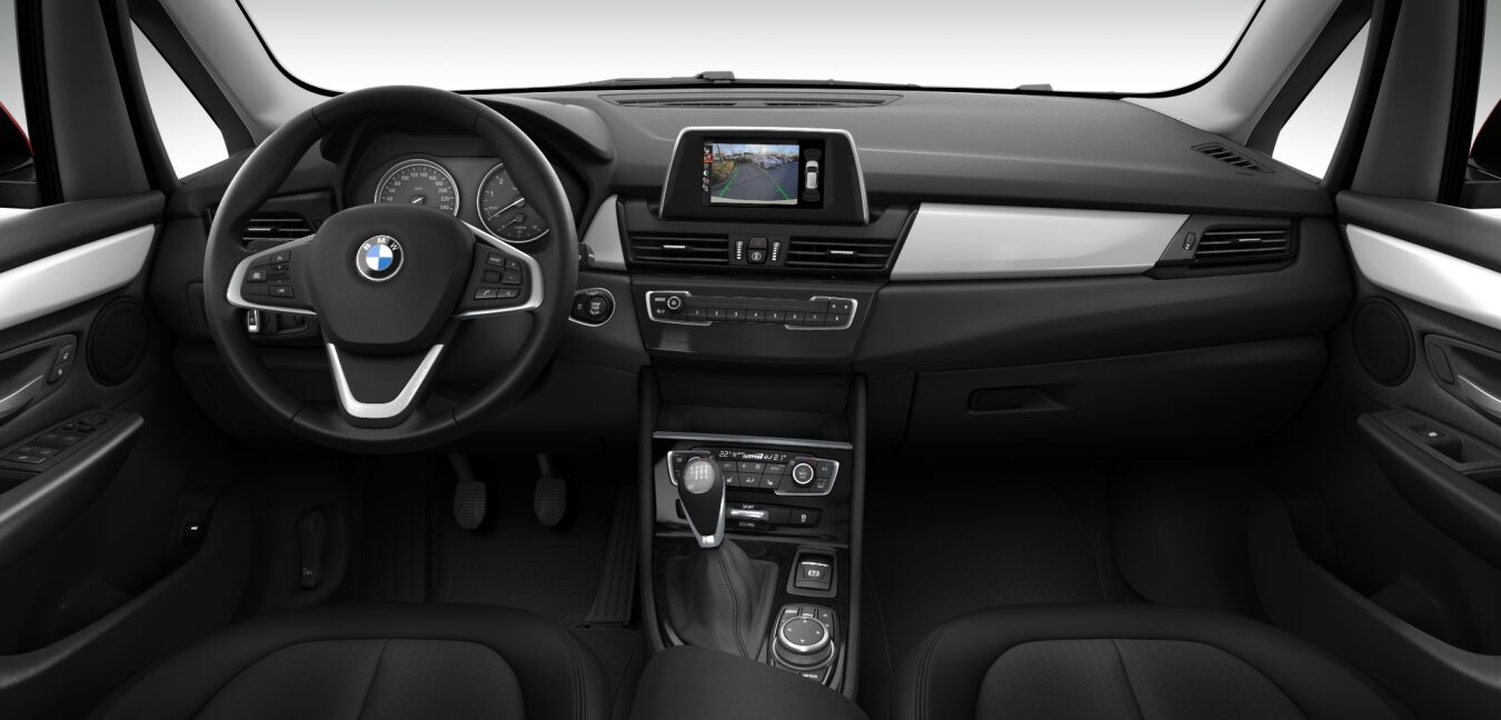 BMW BMW 2er im Innenraum von vorne BMW BMW 2er im Innenraum von vorne