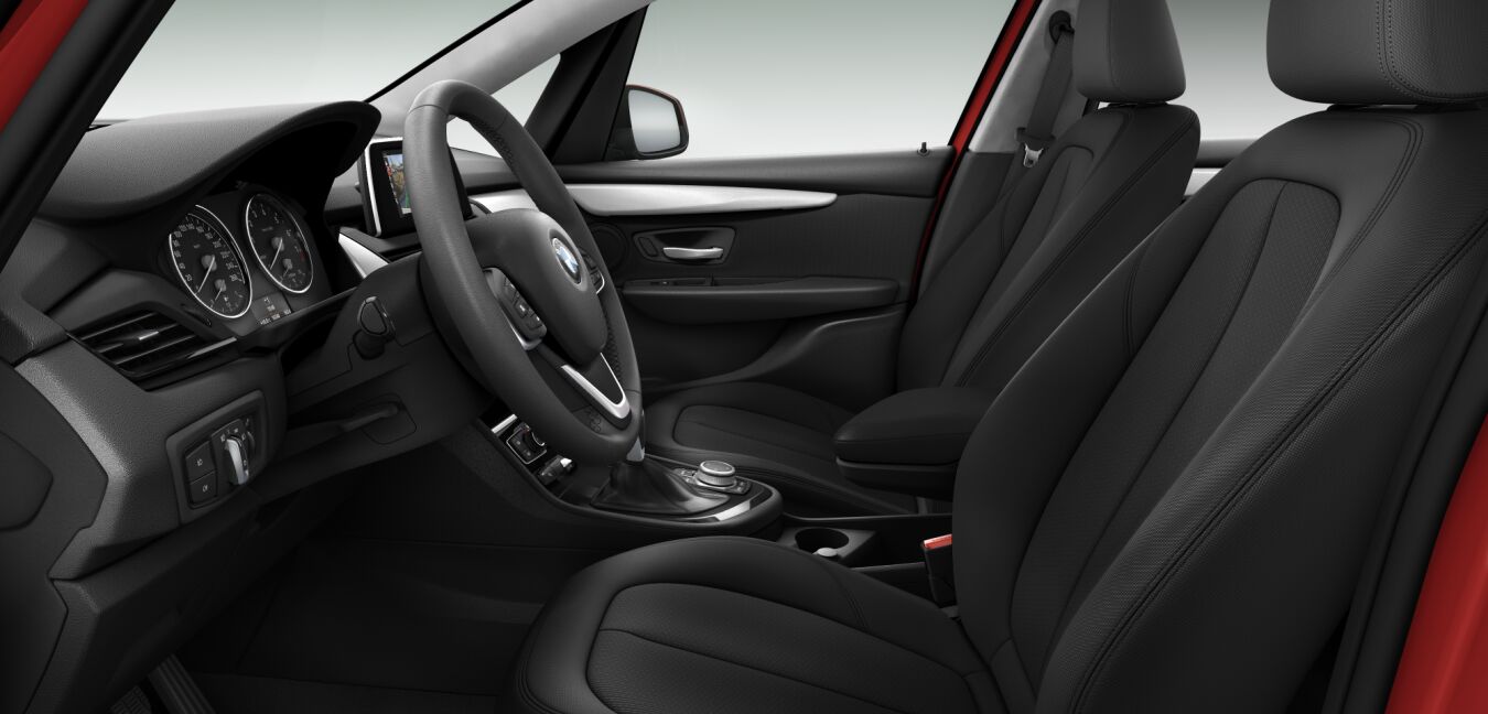 BMW BMW 2er im Innenraum seitlich BMW BMW 2er im Innenraum seitlich