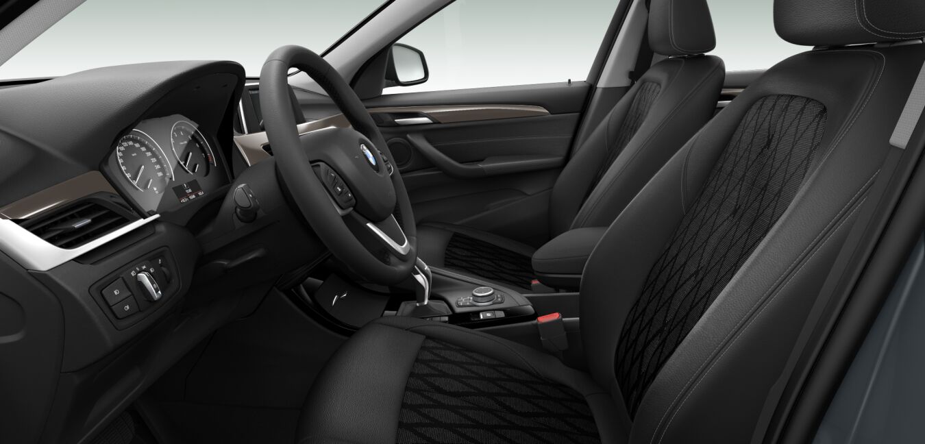 BMW BMW X im Innenraum seitlich BMW BMW X im Innenraum seitlich