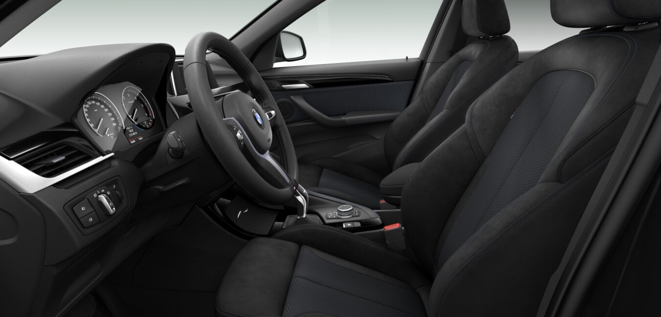 BMW BMW X im Innenraum seitlich BMW BMW X im Innenraum seitlich