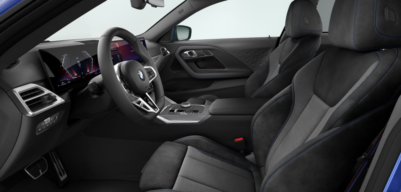 BMW BMW 2er im Innenraum seitlich BMW BMW 2er im Innenraum seitlich