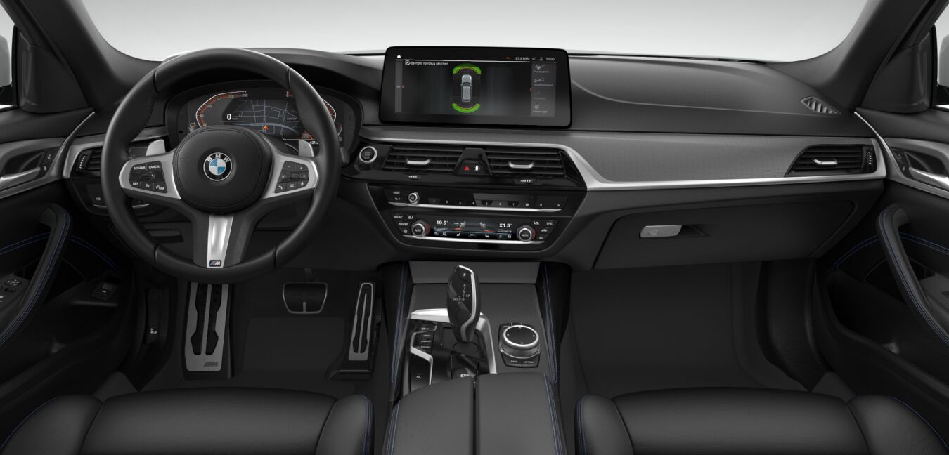 BMW BMW 5er im Innenraum von vorne BMW BMW 5er im Innenraum von vorne