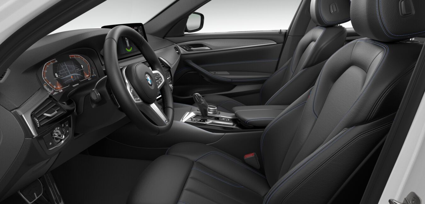 BMW BMW 5er im Innenraum seitlich BMW BMW 5er im Innenraum seitlich