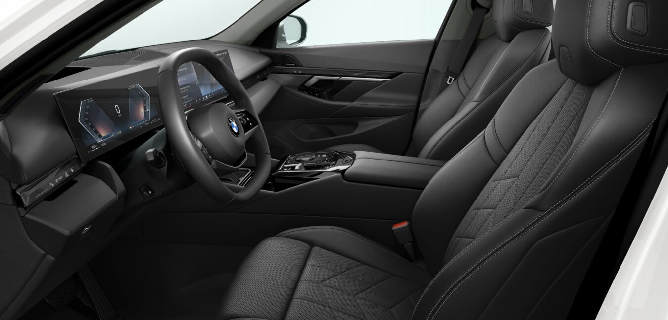 BMW BMW 5er im Innenraum seitlich BMW BMW 5er im Innenraum seitlich