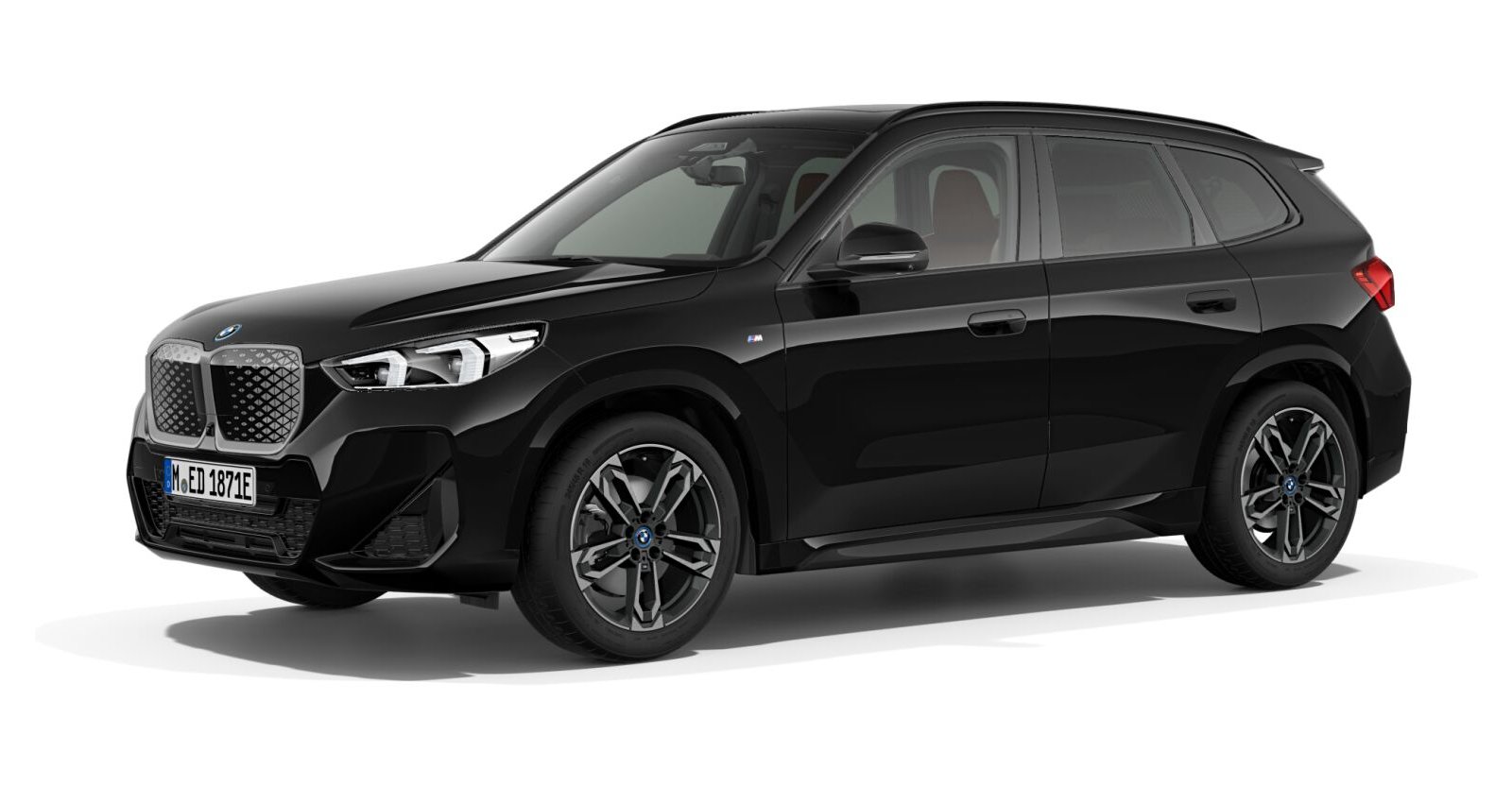 BMW iX1 xDrive30 in Schwarz von vorne