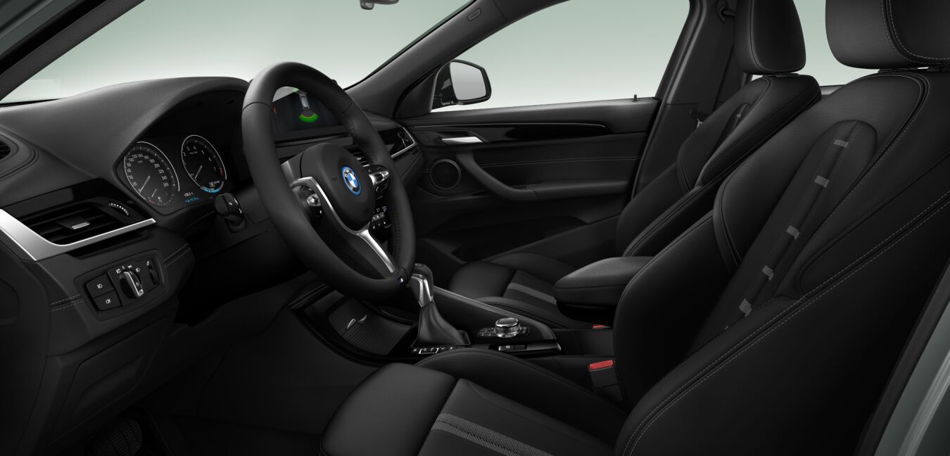 BMW BMW X im Innenraum seitlich BMW BMW X im Innenraum seitlich