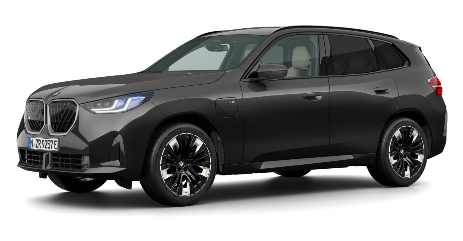 BMW X3 30e xDrive in Grau von vorne BMW X3 30e xDrive in Grau von vorne