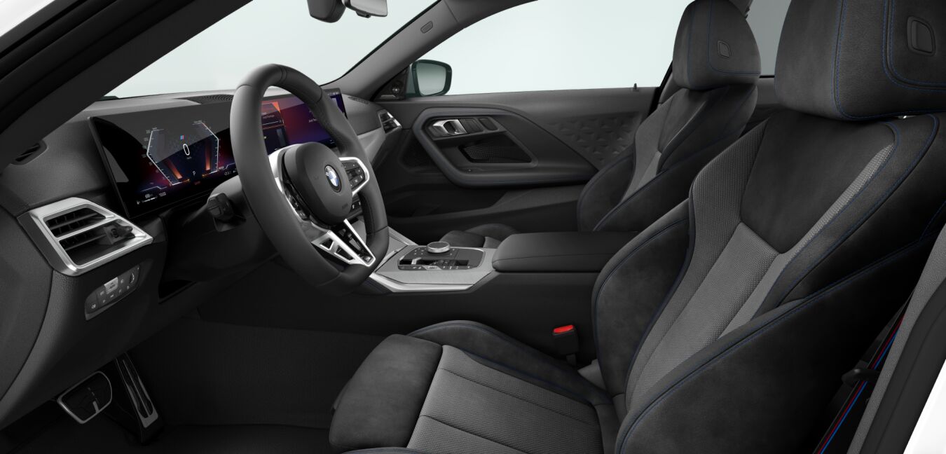 BMW BMW 2er im Innenraum seitlich BMW BMW 2er im Innenraum seitlich