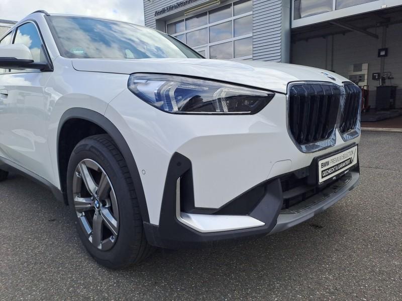 BMW X1 sDrive20i von vorne in Weiß
