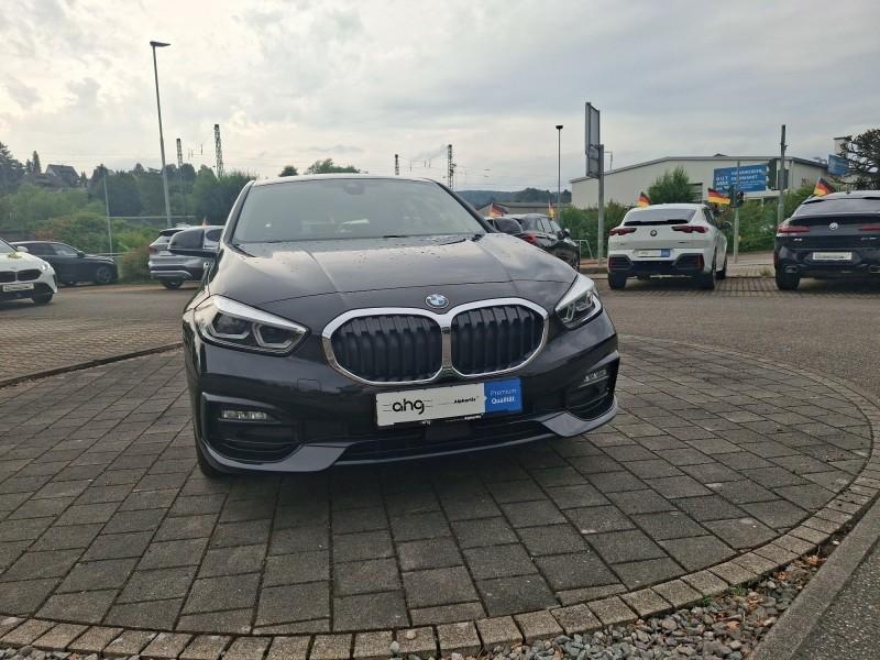 Originalaufnahme des Fahrzeugs Originalaufnahme des Fahrzeugs