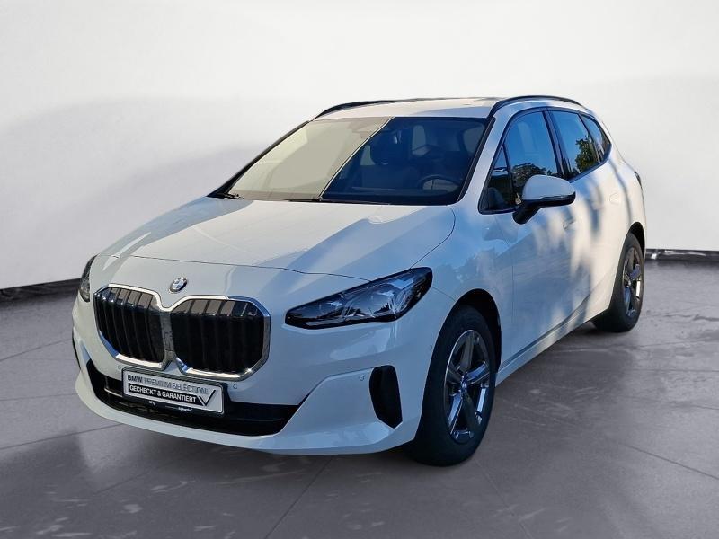 BMW 220i Active Tourer Originalaufnahme