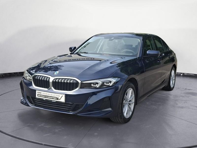 BMW 318i Limousine von vorne in Blau