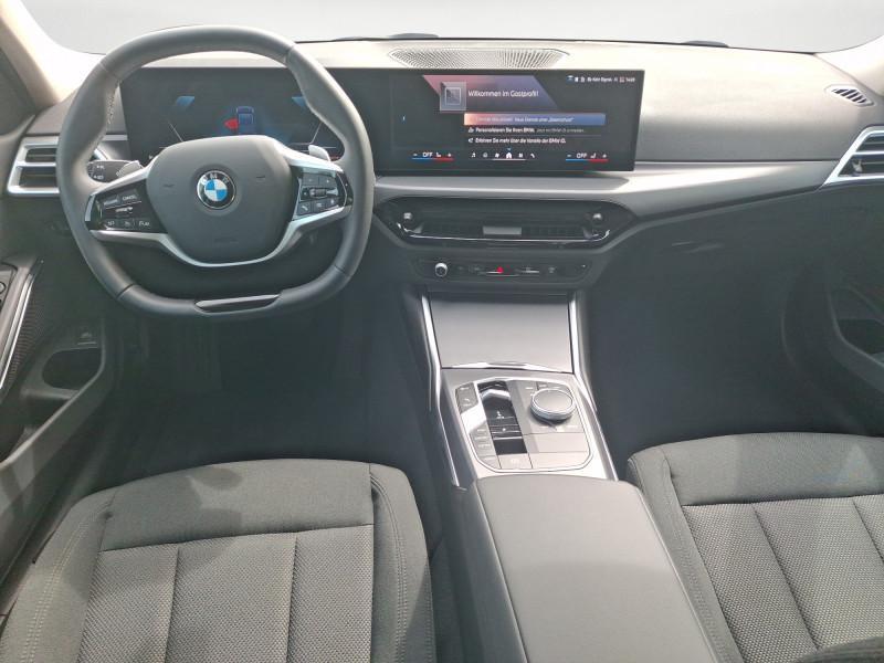 BMW 318i Limousine im Innenraum