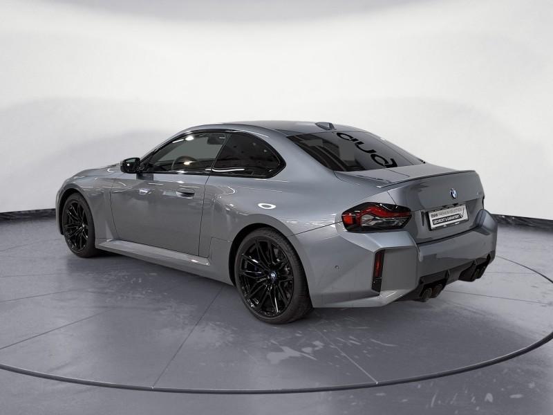 BMW M2 Coupe von hinten in Sonderlackierung