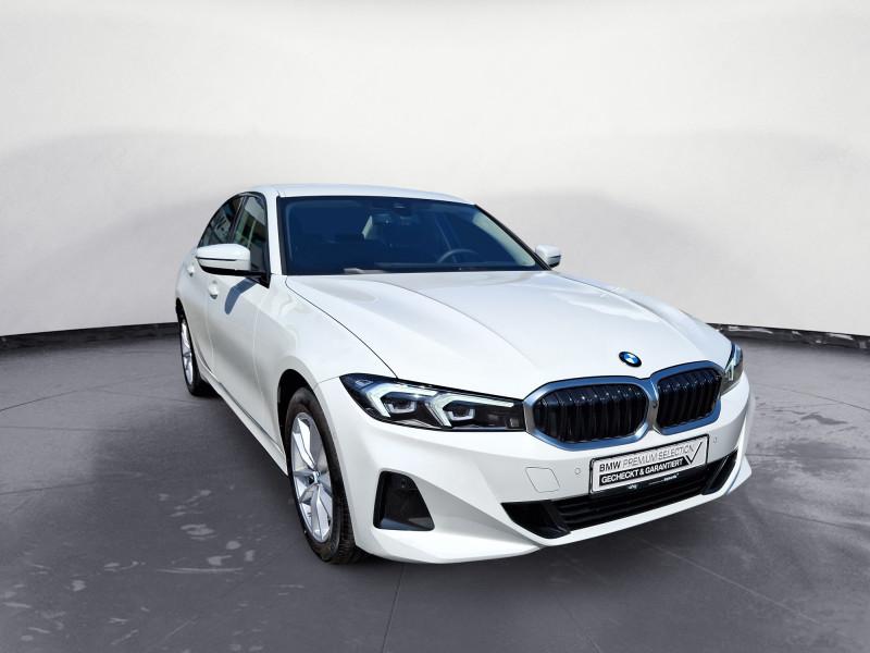 BMW 318i Limousine von vorne in Weiß
