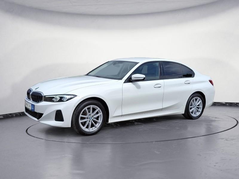 BMW 318i Limousine von vorne in Weiß