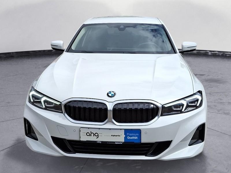 BMW 318i Limousine von vorne in Weiß