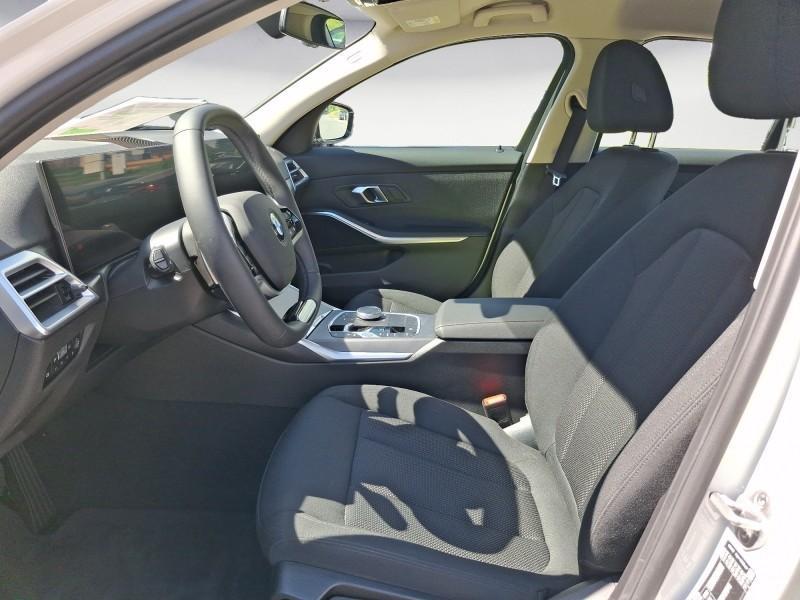 BMW 318i Limousine im Innenraum