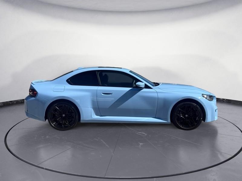 BMW M2 Coupe von vorne in Blau