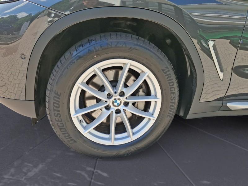 Originalaufnahme des Fahrzeugs Originalaufnahme des Fahrzeugs
