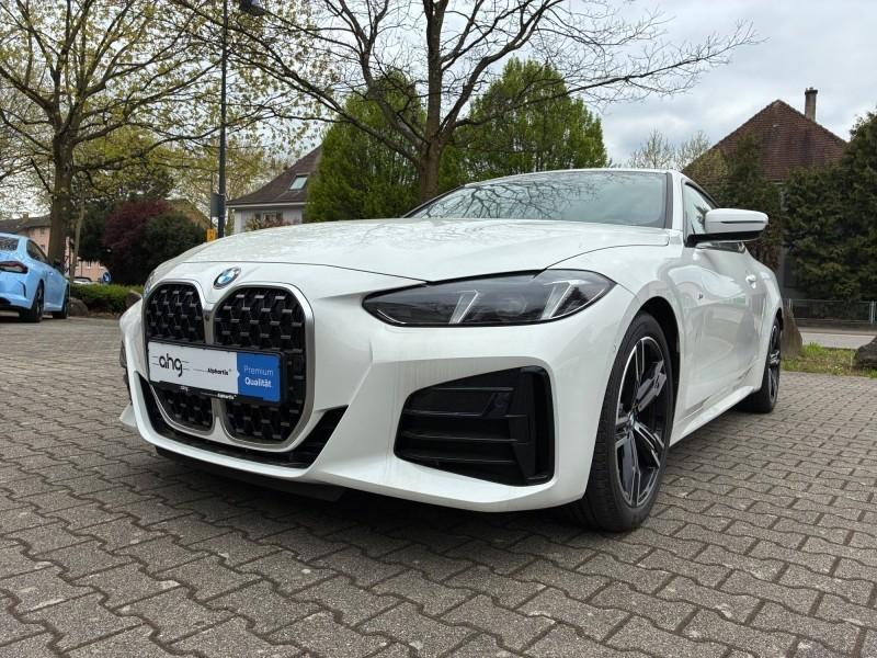 BMW 420d Coupe von vorne in Weiß