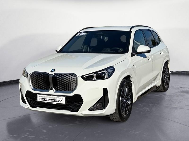 BMW iX1 xDrive30 Originalaufnahme