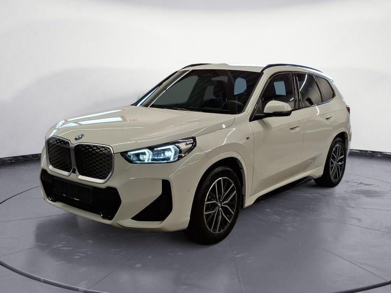 BMW iX1 xDrive30 Originalaufnahme