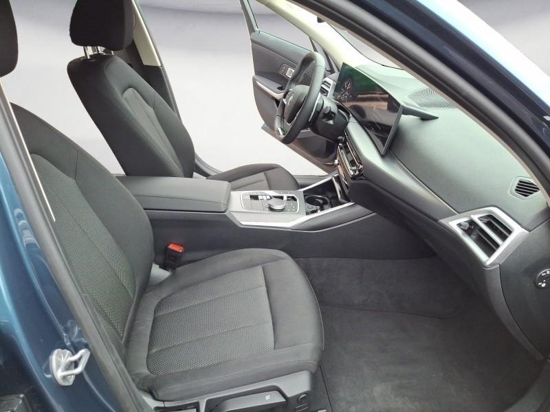BMW 318i Touring im Innenraum