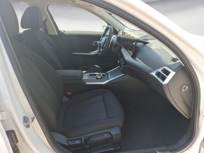 BMW 318i Touring im Innenraum