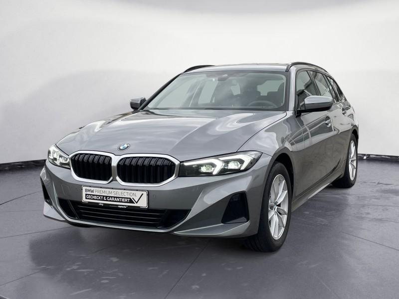 BMW 318i Touring von vorne in Grau