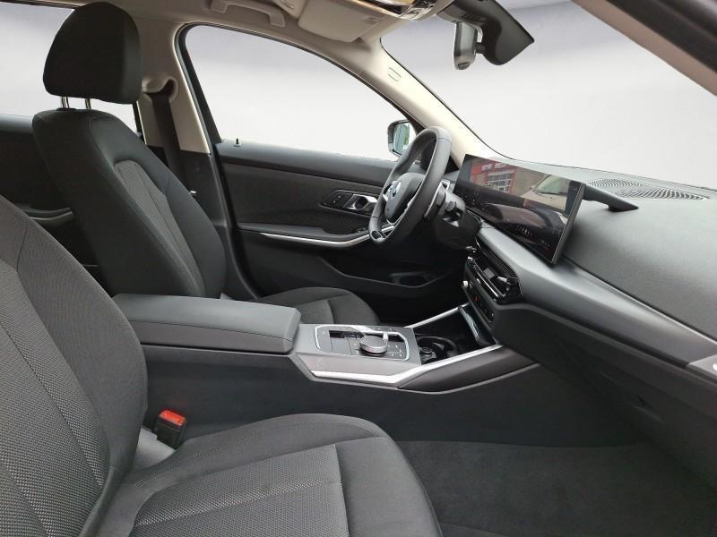 BMW 318i Touring im Innenraum