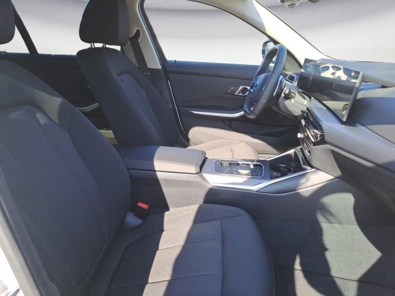 BMW 318i Touring im Innenraum