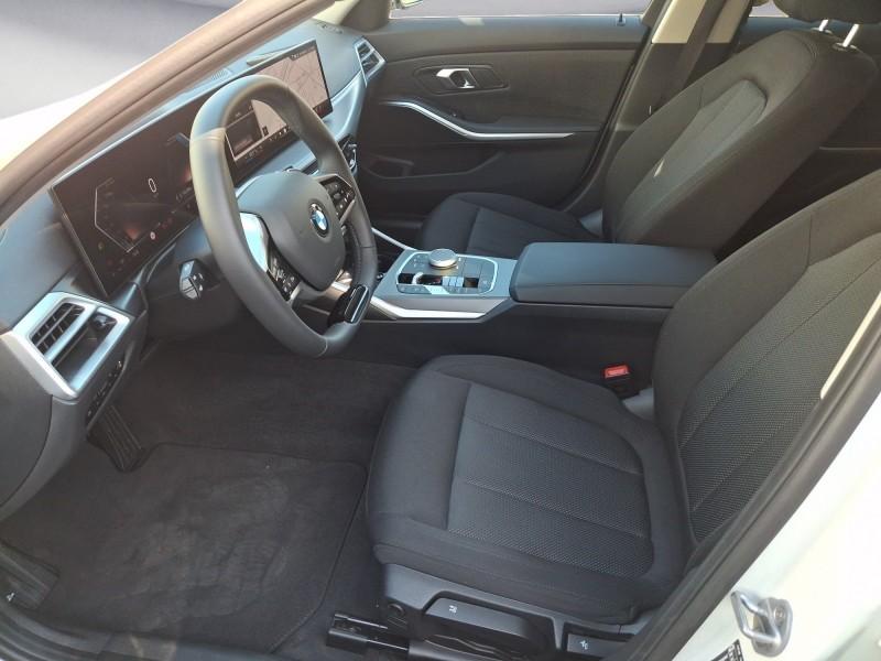 BMW 318i Touring im Innenraum