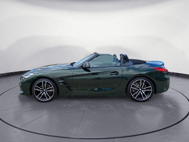 BMW Z4 sDrive30i von vorne in Grün
