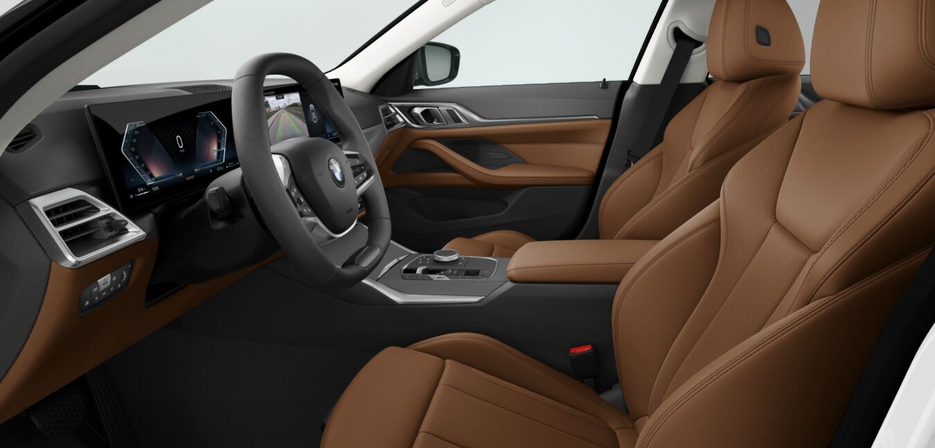 BMW BMW 4er im Innenraum seitlich BMW BMW 4er im Innenraum seitlich