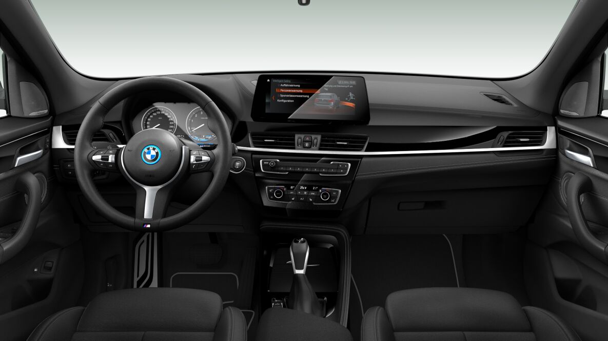 BMW BMW X im Innenraum von vorne