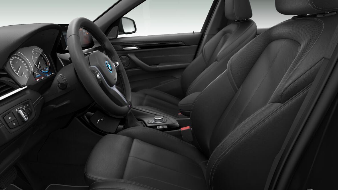 BMW BMW X im Innenraum seitlich