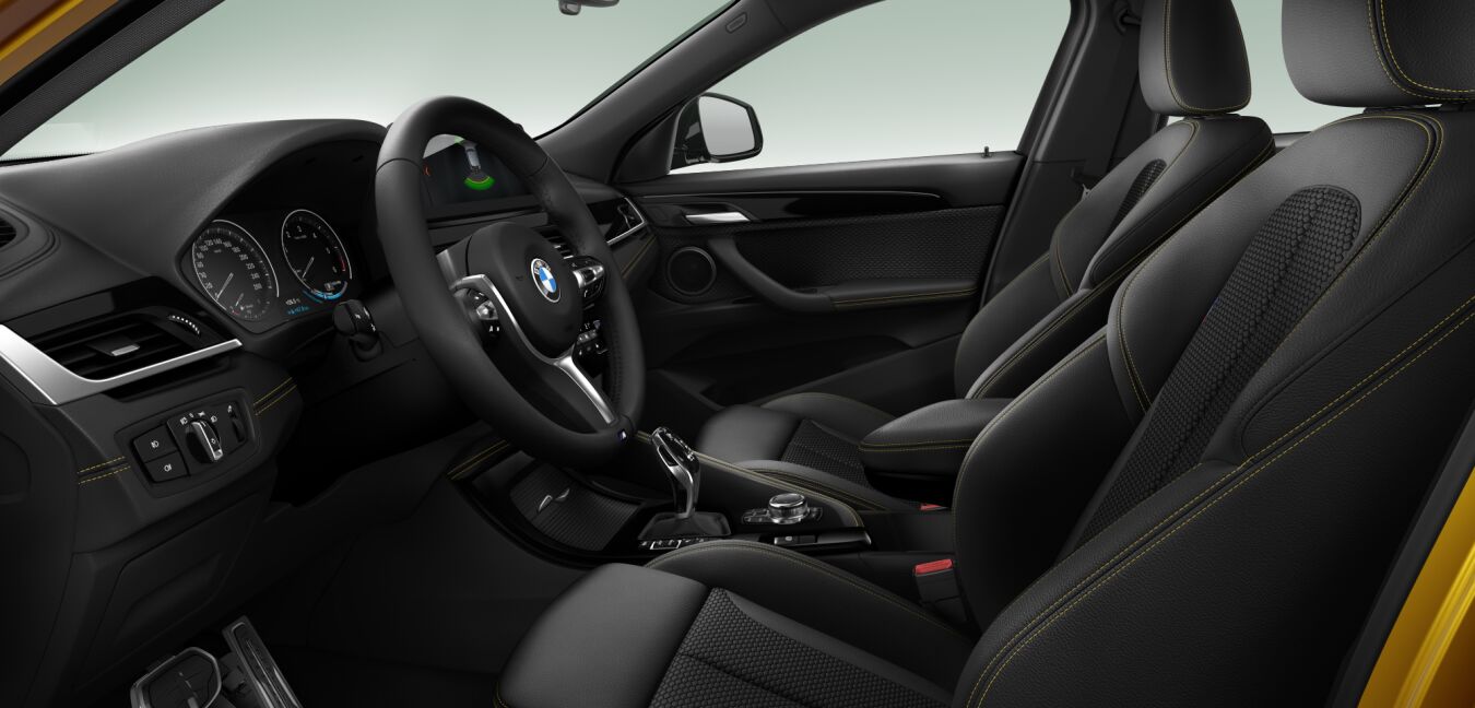 BMW BMW X im Innenraum seitlich BMW BMW X im Innenraum seitlich
