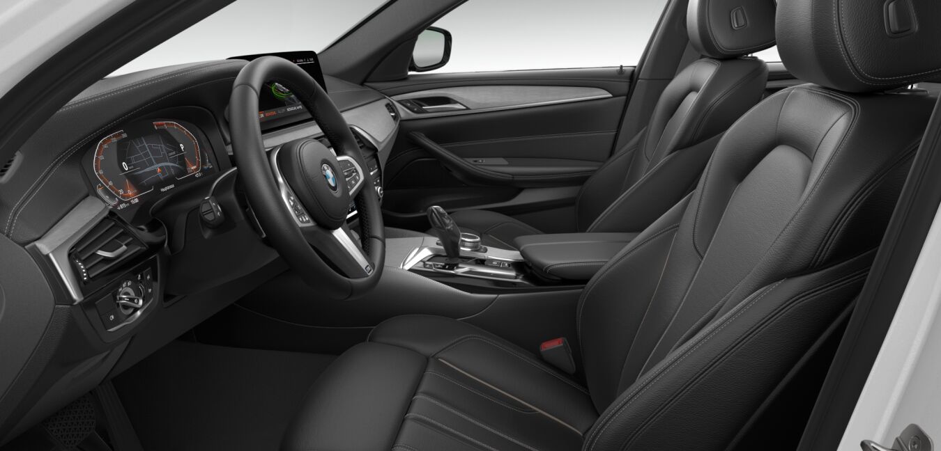 BMW BMW 5er im Innenraum seitlich BMW BMW 5er im Innenraum seitlich