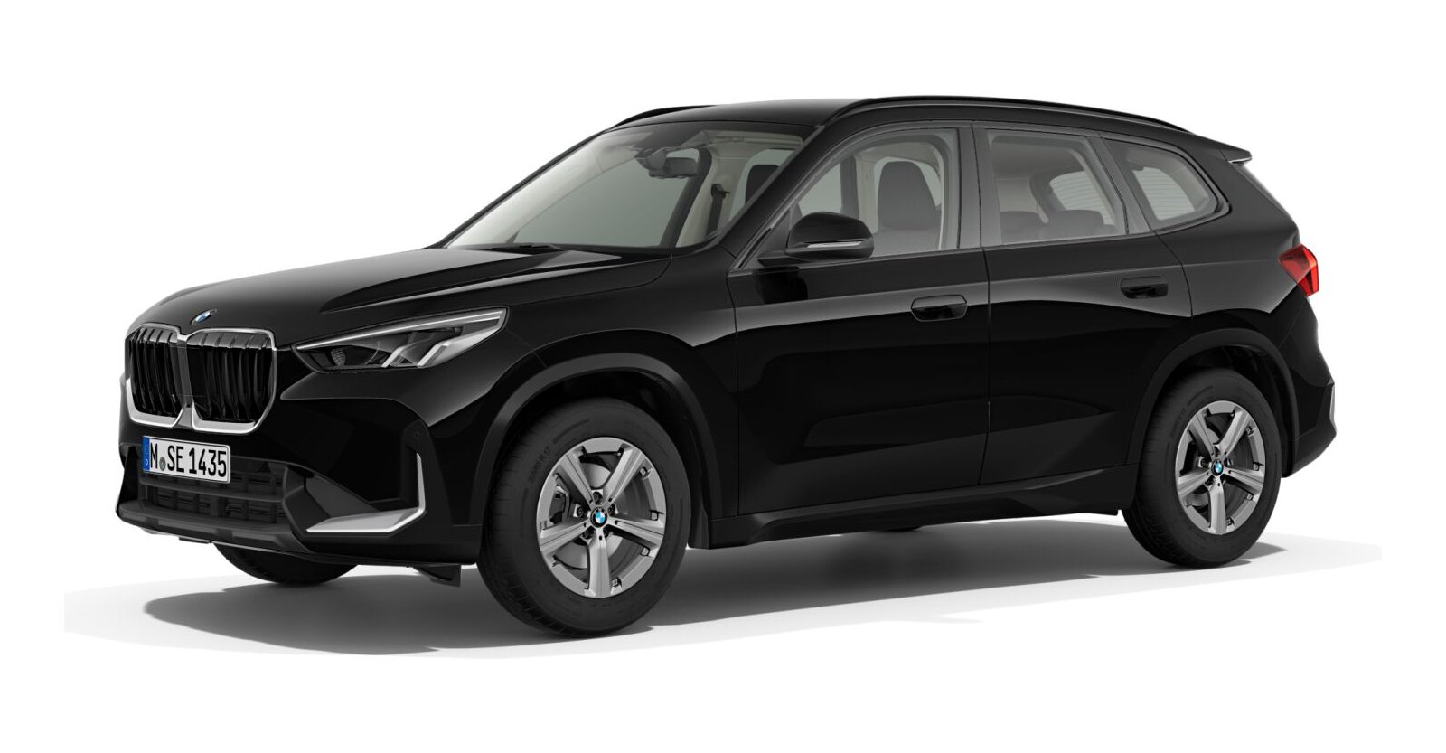 BMW X1 sDrive18d in Schwarz von vorne BMW X1 sDrive18d in Schwarz von vorne