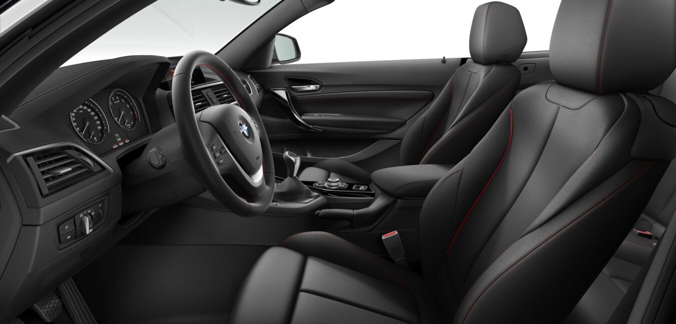 BMW BMW 2er im Innenraum seitlich BMW BMW 2er im Innenraum seitlich