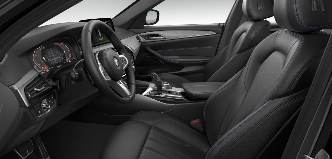 BMW BMW 5er im Innenraum seitlich BMW BMW 5er im Innenraum seitlich
