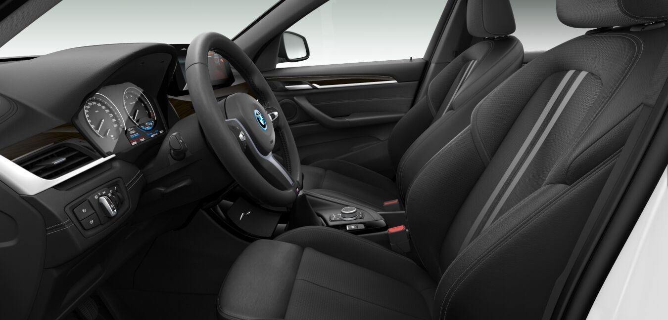BMW BMW X im Innenraum seitlich BMW BMW X im Innenraum seitlich