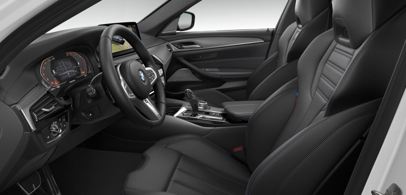 BMW BMW 5er im Innenraum seitlich BMW BMW 5er im Innenraum seitlich